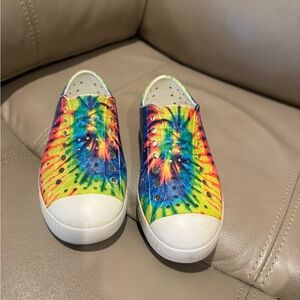 Native Kids Rainbow Tie-Dye Water Shoes